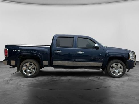 Used 2009 Chevrolet Silverado 1500 LTZ w/ Safety Package AWD/4WD image 10