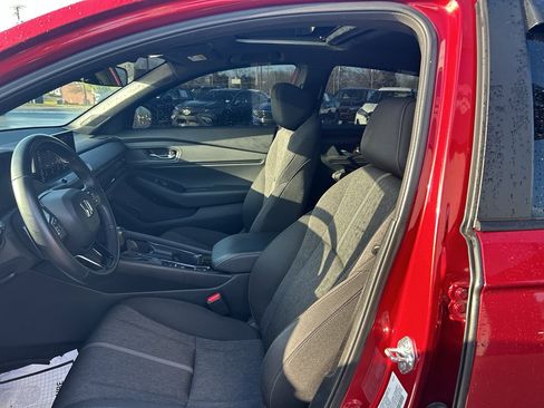 Used 2023 Honda Accord Sport image 9