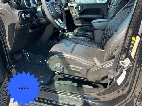 Used 2022 Jeep Wrangler Unlimited Sahara image 13