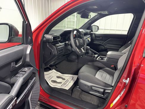 New 2026 Toyota 4Runner 4WD image 16