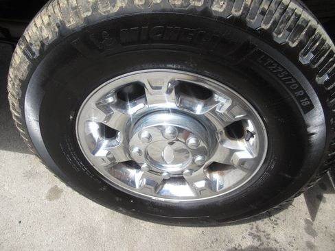 Used 2013 Ford F350 Lariat w/ Chrome Pkg AWD/4WD image 16