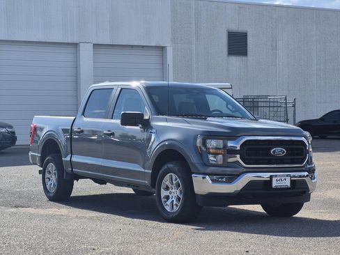 Used 2023 Ford F150 XLT AWD/4WD image 2