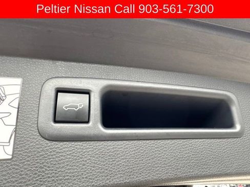 Used 2024 Toyota Highlander XSE FWD image 27