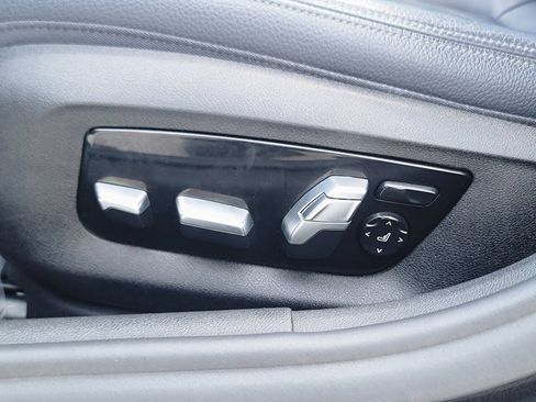 Used 2018 BMW M550i xDrive w/ Driving Assistance Package AWD/4WD image 44