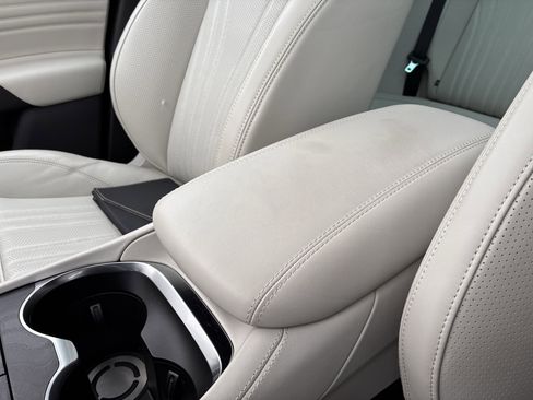 Used 2023 Maserati Grecale Modena image 23