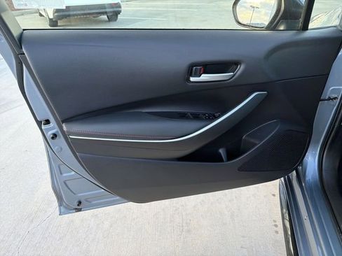 Certified 2023 Toyota Corolla SE w/ SE Premium Package image 9