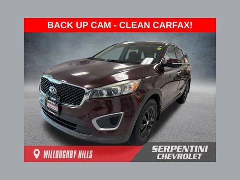 Used 2017 Kia Sorento FWD image 1