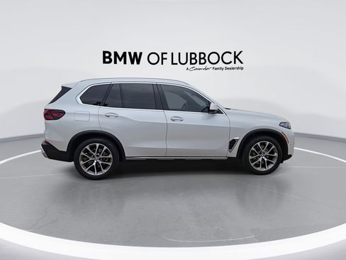 Certified 2024 BMW X5 xDrive40i w/ Premium Package AWD/4WD image 9