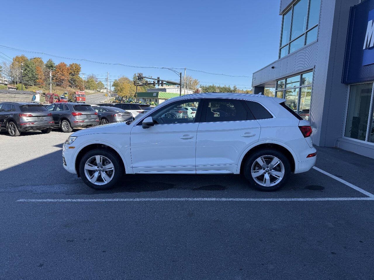 Used 2019 Audi Q5 2.0T Premium w/ Convenience Package AWD/4WD image 7