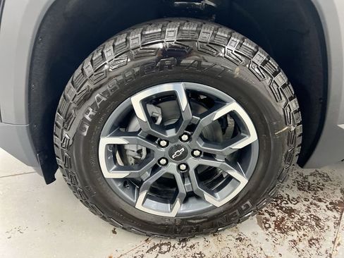 New 2026 Chevrolet Equinox ACTIV w/ Safety and Technology Package AWD/4WD image 26