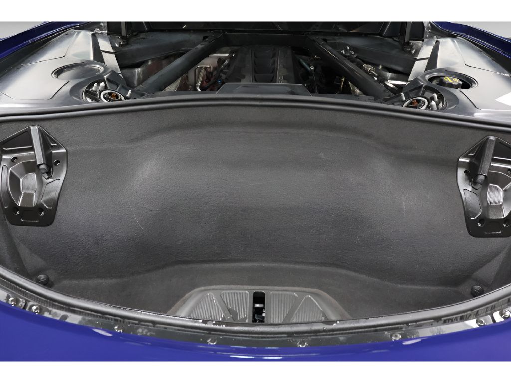 Used 2025 Chevrolet Corvette Stingray Coupe w/ 1LT RWD image 26