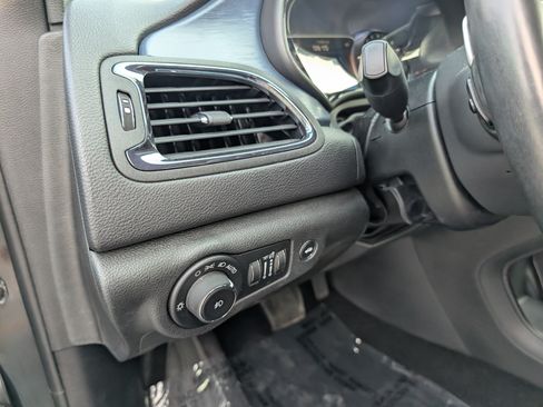 Used 2015 Chrysler 200 S w/ Navigation & Sound Group I FWD image 21