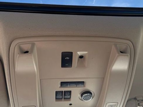 Used 2019 GMC Yukon XL Denali w/ Denali Ultimate Package image 12