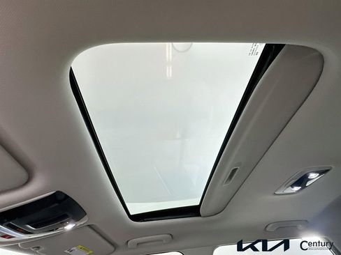 Certified 2023 Kia Seltos EX image 22