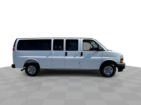 New 2025 GMC Savana 3500 LS RWD image 9