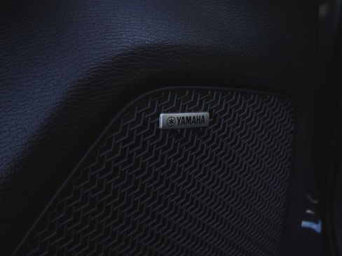 New 2026 Mitsubishi Outlander SEL image 11