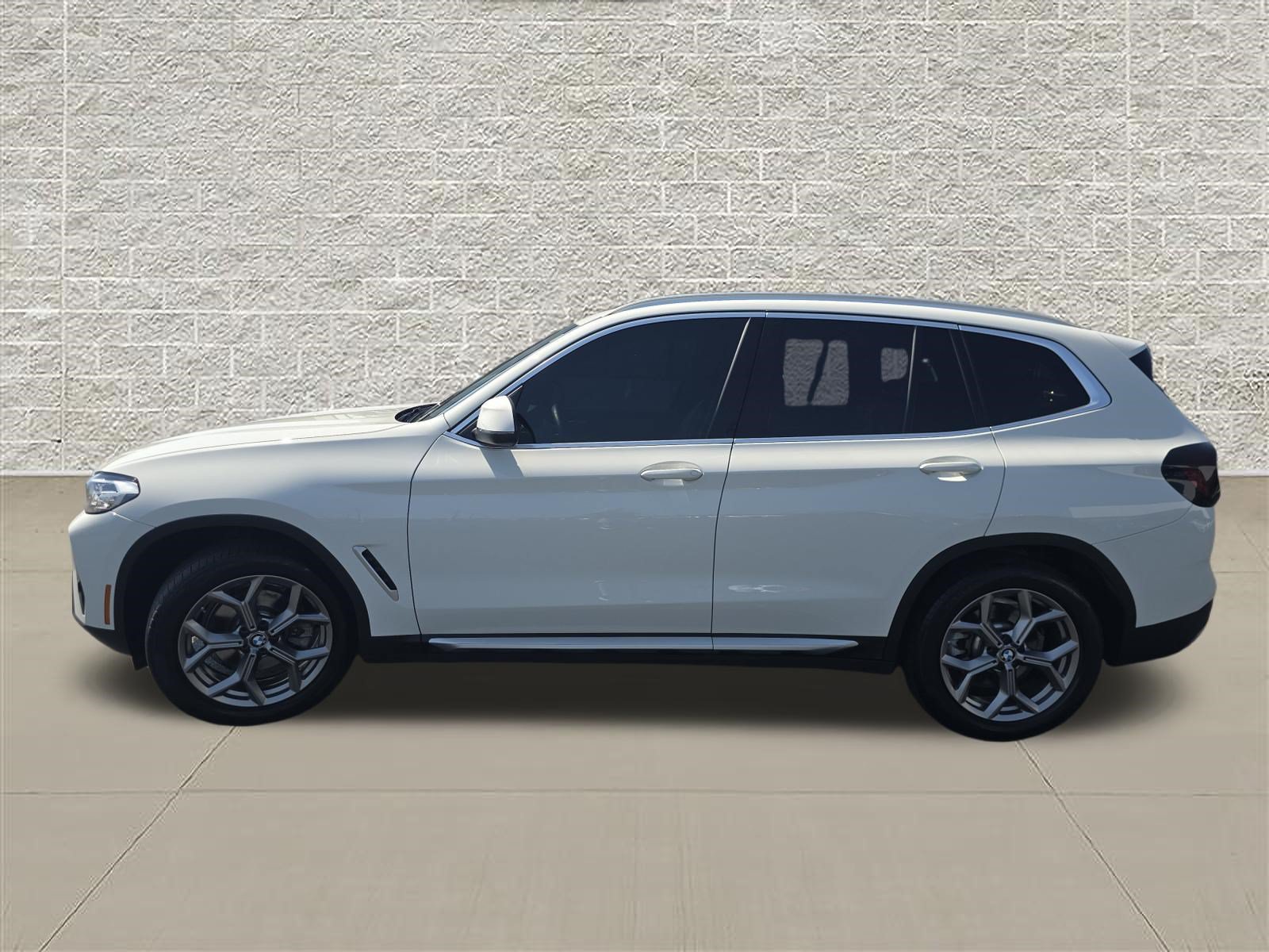 Used 2022 BMW X3 xDrive30i w/ Premium Package 2 AWD/4WD image 4