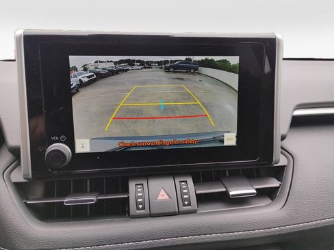Used 2025 Toyota RAV4 XLE Premium FWD image 21