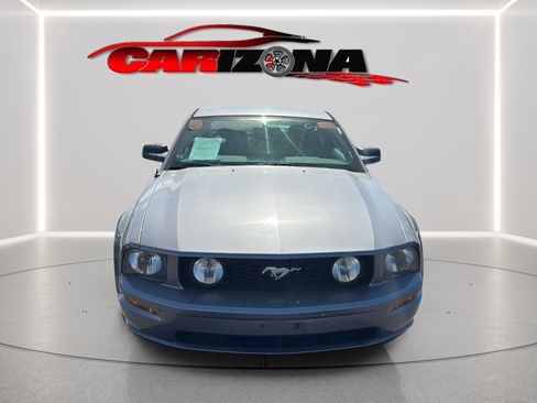 Used 2006 Ford Mustang GT RWD image 2