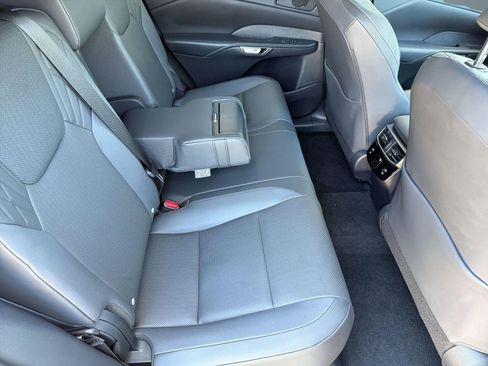 Used 2025 Lexus RX 350 Premium w/ Accessory Package (Z1) FWD image 30
