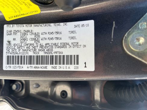 Used 2018 Toyota Tacoma SR w/ SR Convenience Package RWD image 29