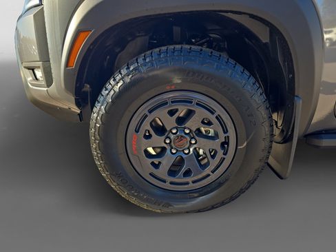 New 2026 Nissan Frontier PRO-4X w/ Tow Package AWD/4WD image 9