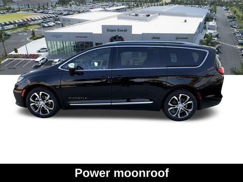 New 2026 Chrysler Pacifica Pinnacle FWD image 7