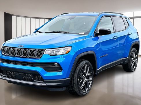 New 2026 Jeep Compass Latitude image 2