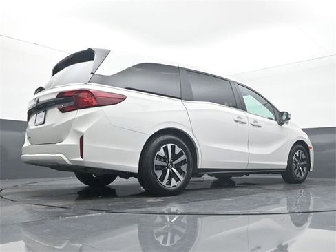 Used 2025 Honda Odyssey EX-L image 11