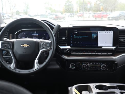 Used 2024 Chevrolet Silverado 1500 LT AWD/4WD image 14