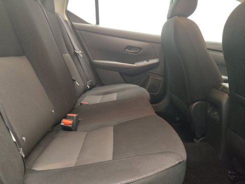 Used 2024 Nissan Sentra SV FWD image 19