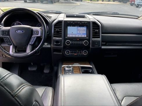 Used 2018 Ford Expedition Platinum AWD/4WD image 10