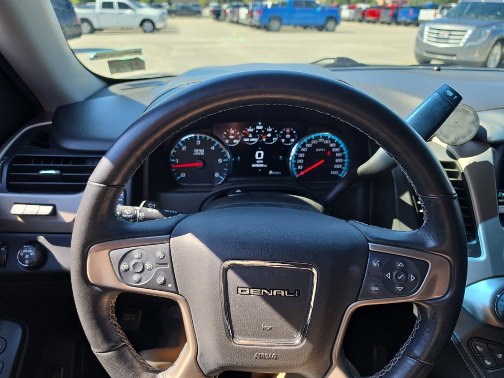 Used 2019 GMC Yukon Denali w/ Denali Ultimate Package RWD image 9