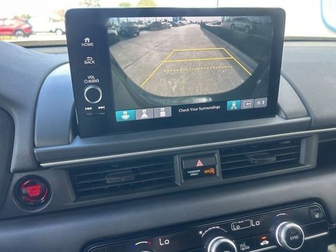 Used 2023 Honda Pilot Touring image 14