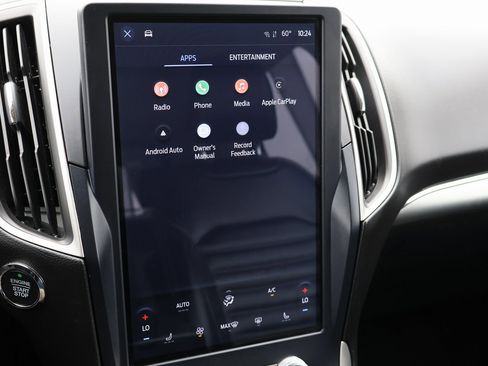 Used 2022 Ford Edge SEL image 25