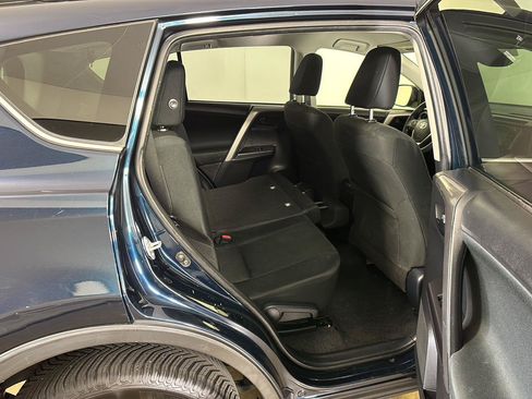 Used 2017 Toyota RAV4 LE w/ Carpet Mat Package AWD/4WD image 16