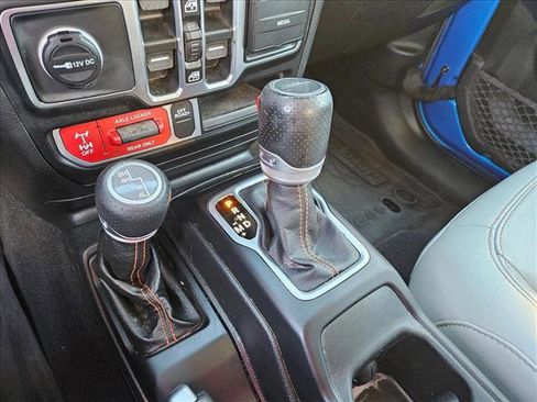 Used 2021 Jeep Gladiator Mojave image 13