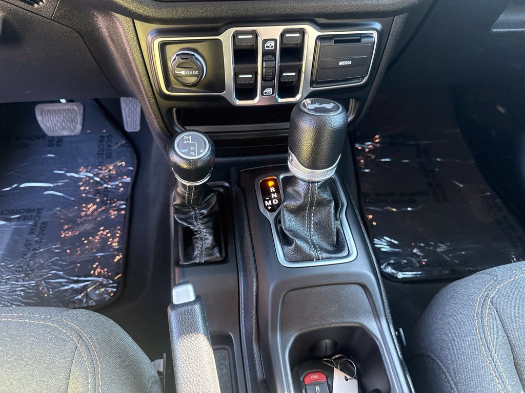 Used 2026 Jeep Wrangler Unlimited Sport AWD/4WD image 18