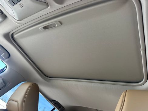 Used 2025 Toyota RAV4 Limited w/ Advanced Technology Package FWD image 15