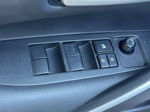 Used 2024 Toyota Corolla SE FWD image 12