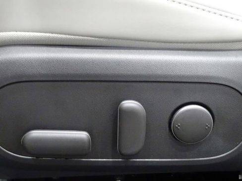 Used 2024 Hyundai Kona Limited FWD image 22