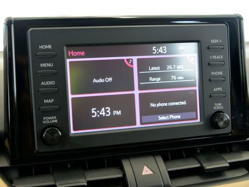 Used 2019 Toyota RAV4 LE FWD image 19