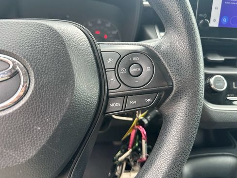 Used 2024 Toyota Corolla LE FWD image 19
