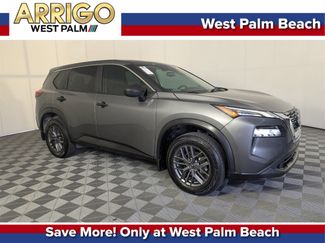 Used 2021 Nissan Rogue S image 1