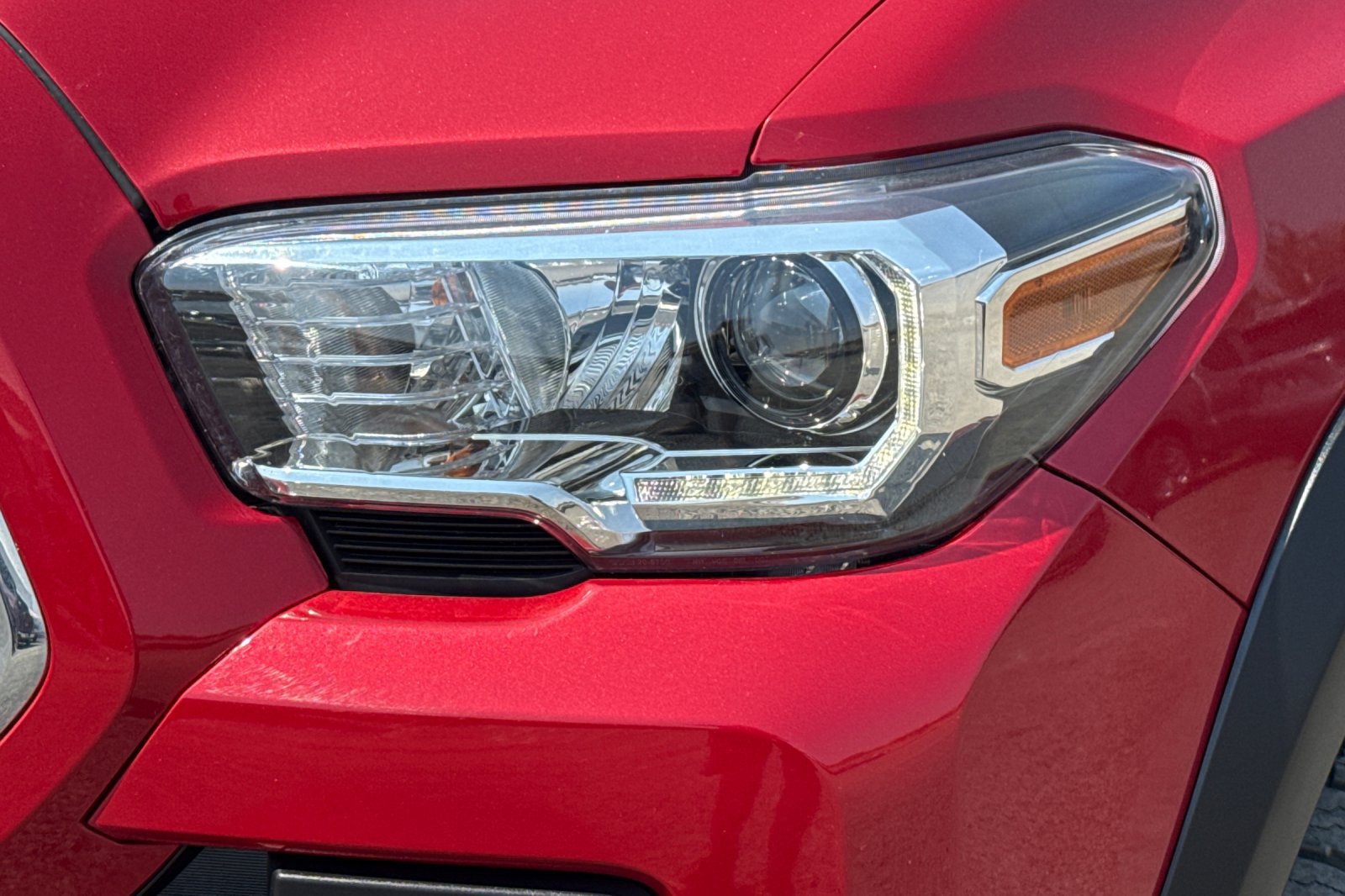 Used 2019 Toyota Tacoma TRD Off-Road AWD/4WD image 52