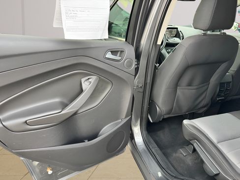 Used 2014 Ford Escape SE w/ Equipment Group 201A AWD/4WD image 17