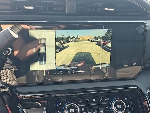 New 2025 GMC Sierra 2500 AT4X w/ AT4X AEV Edition image 25