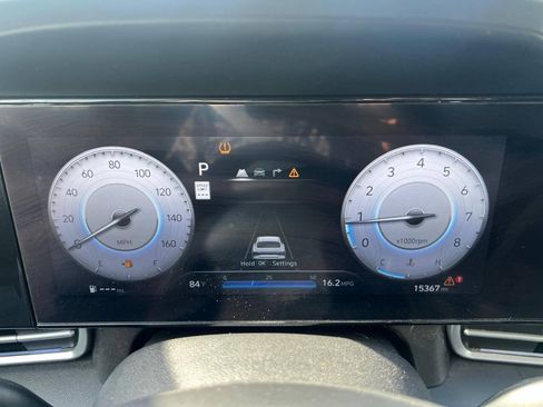 Used 2024 Hyundai Elantra SEL FWD image 12