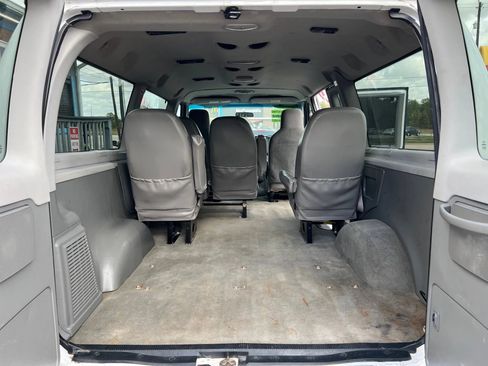 Used 2011 Ford E-150 and Econoline 150 image 16