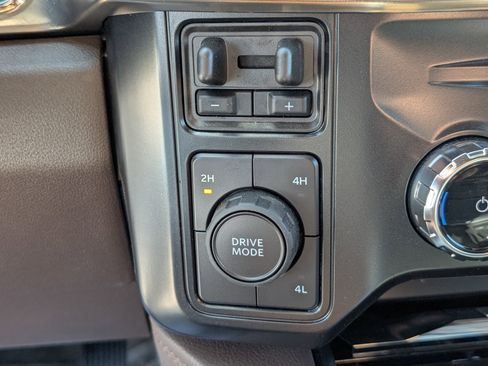 Used 2026 Ford F450 King Ranch w/ FX4 Off-Road Package image 33